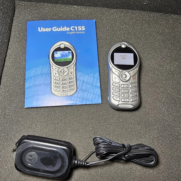 MOTOROLA C155 CELLPHONE RARE NEW OPEN BOX HAS PROTECTIVE PLASTIC ON IT WORKING - Picture 1 of 4